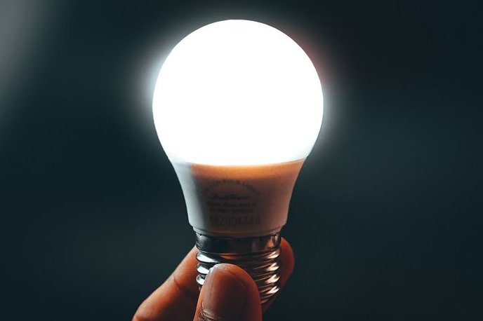 Penemu Lampu Pijar, Thomas Alva Edison Bukan Penemu Sebenarnya?